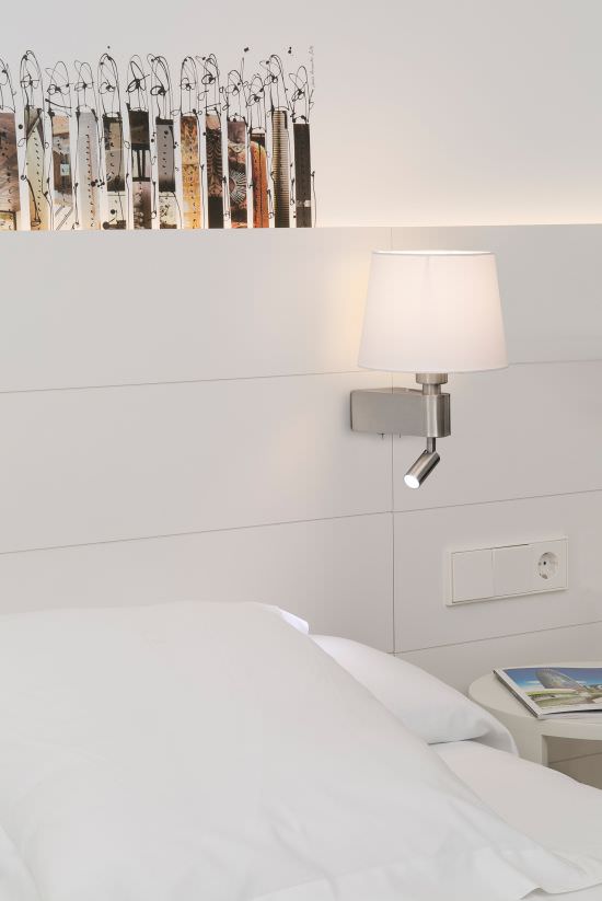 FARO BARCELONA ROOM APPLIQUE BLANC LECTEUR LED 2700K est un produit offert au meilleur prix