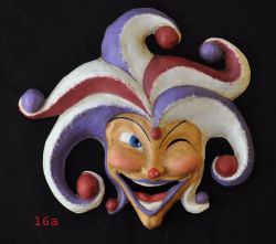  Maschera In Cartapesta Dipinta a Mano Jo  un prodotto in offerta al miglior prezzo online