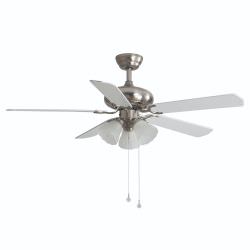 Deckenventilator mit drei Leuchten