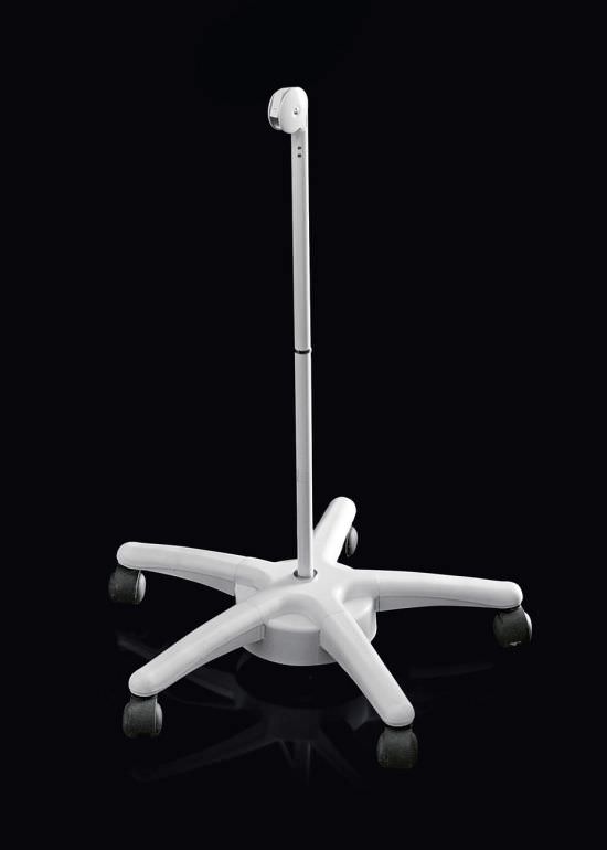 Metal pedestal with wheels