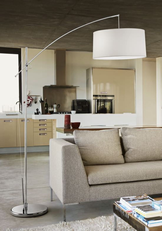 Floor lamp with lampshade in Perenz fabr