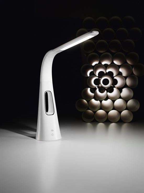 LED table lamp with fan