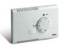 Thermostat électronique Perry PERSONAL Thermostat électronique blanc Indicateur à leds blanches Régulation de la température sur échelle graduée Affichage de l'état du relais Fonctionnement ON/OFF Différentiel fixe 0,7°C Entrée télécommande pour réduction
