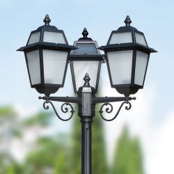Outdoor Lamp With 3 Lights Artemide