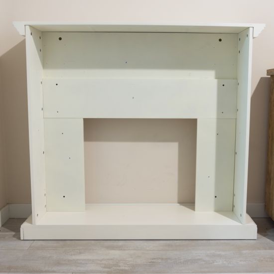 MPC  Cornice Para Lareira Camillo Branca  um produto em oferta ao melhor preo online
