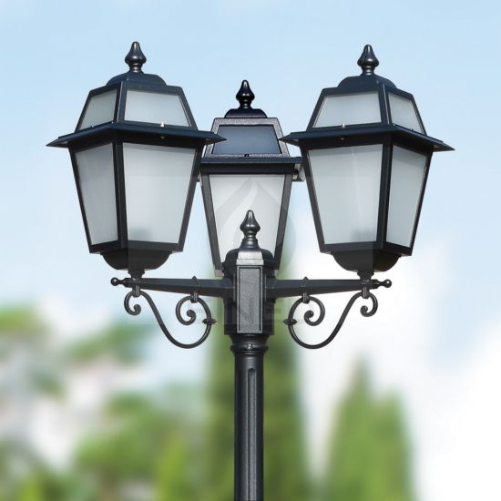 Liberti Design  Lampione Da Esterno Con 3 Luci Artemide  un prodotto in offerta al miglior prezzo online
