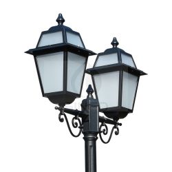 Liberti Design  Lampione Artemide Con 2 Luci a Lanterna  un prodotto in offerta al miglior prezzo online